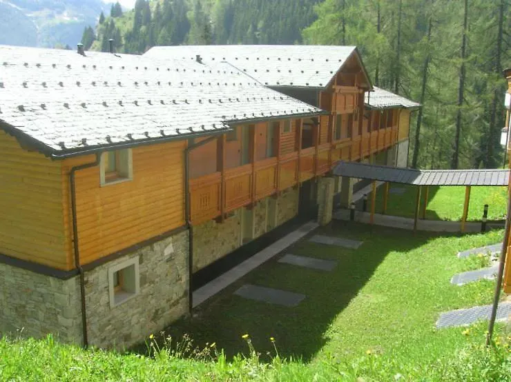 Apart Otel Case Vacanze Gli Scoiattoli Madesimo